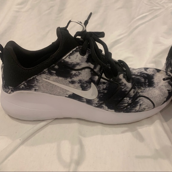 Nike running sneakers - Picture 2 of 6